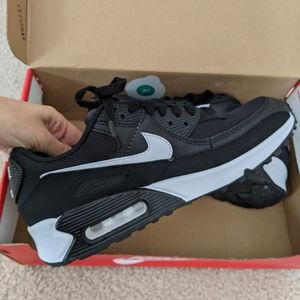 NWT Nike Air Max 90